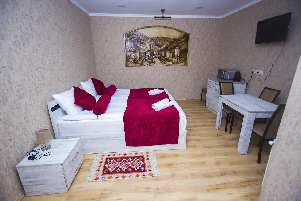 טביליסי Hotel Qvevri 0*,