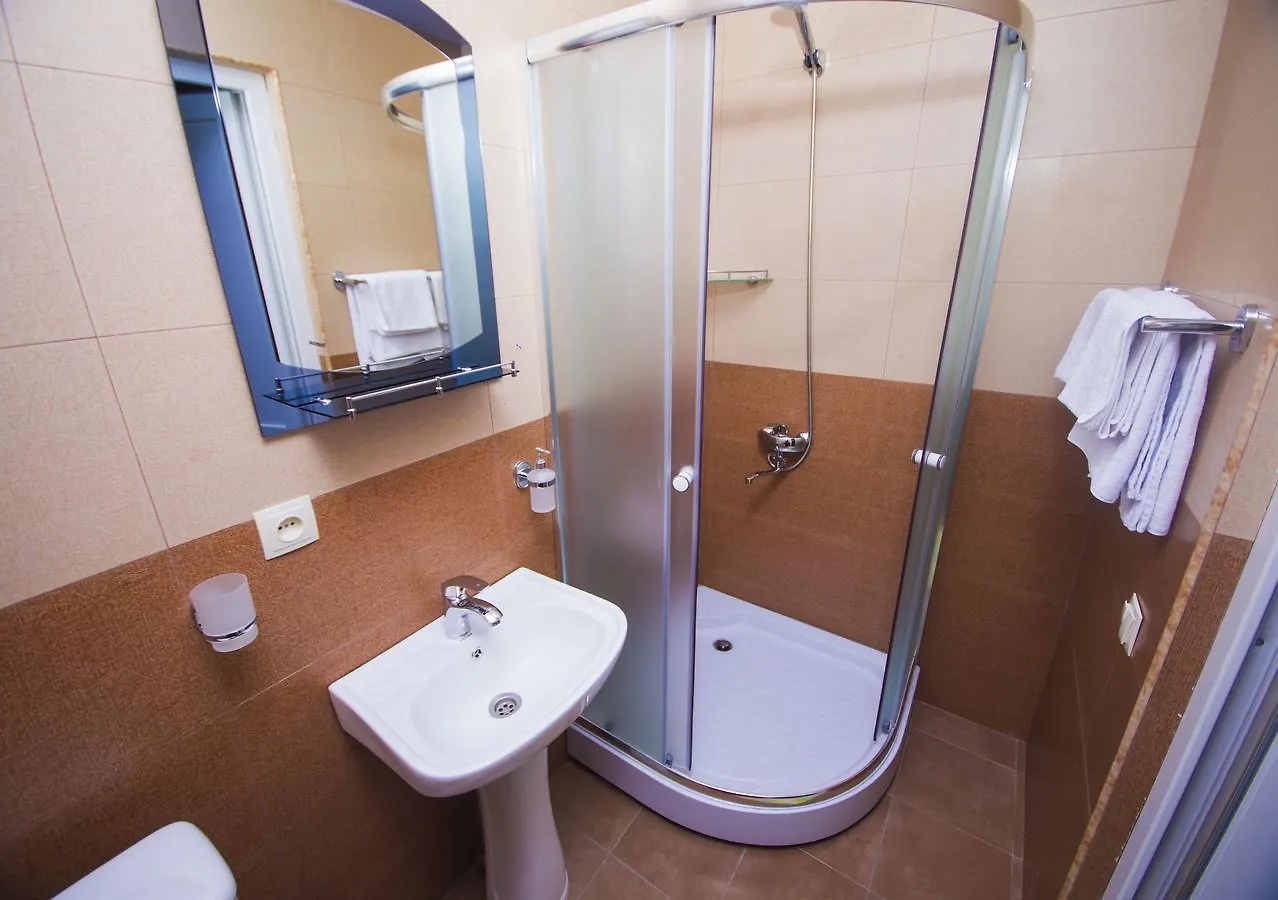 טביליסי Hotel Qvevri